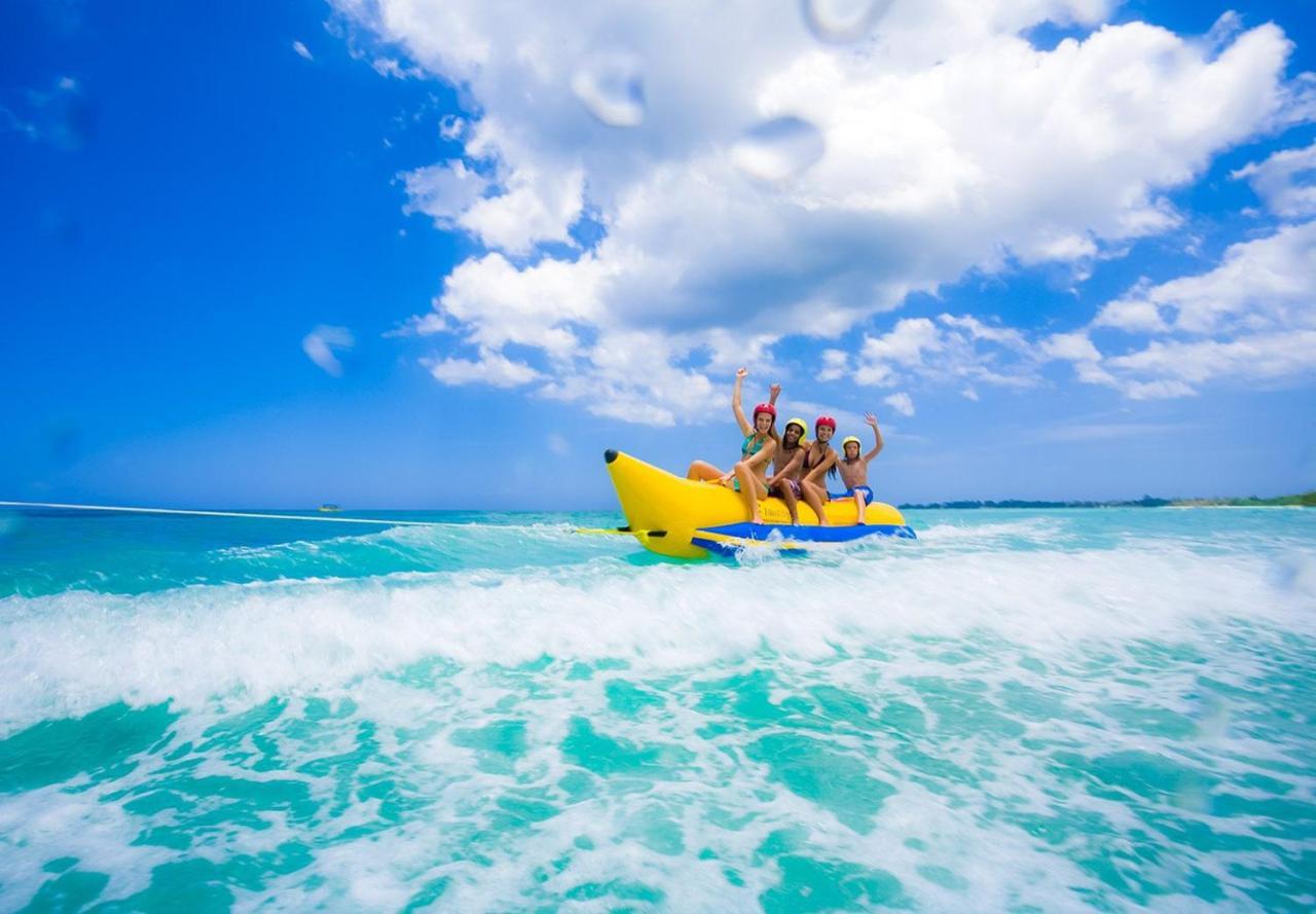 Huvan Beach Hotel At Hulhumale Exteriör bild
