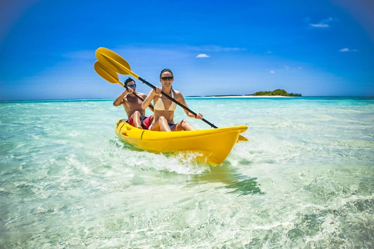 Huvan Beach Hotel At Hulhumale Exteriör bild