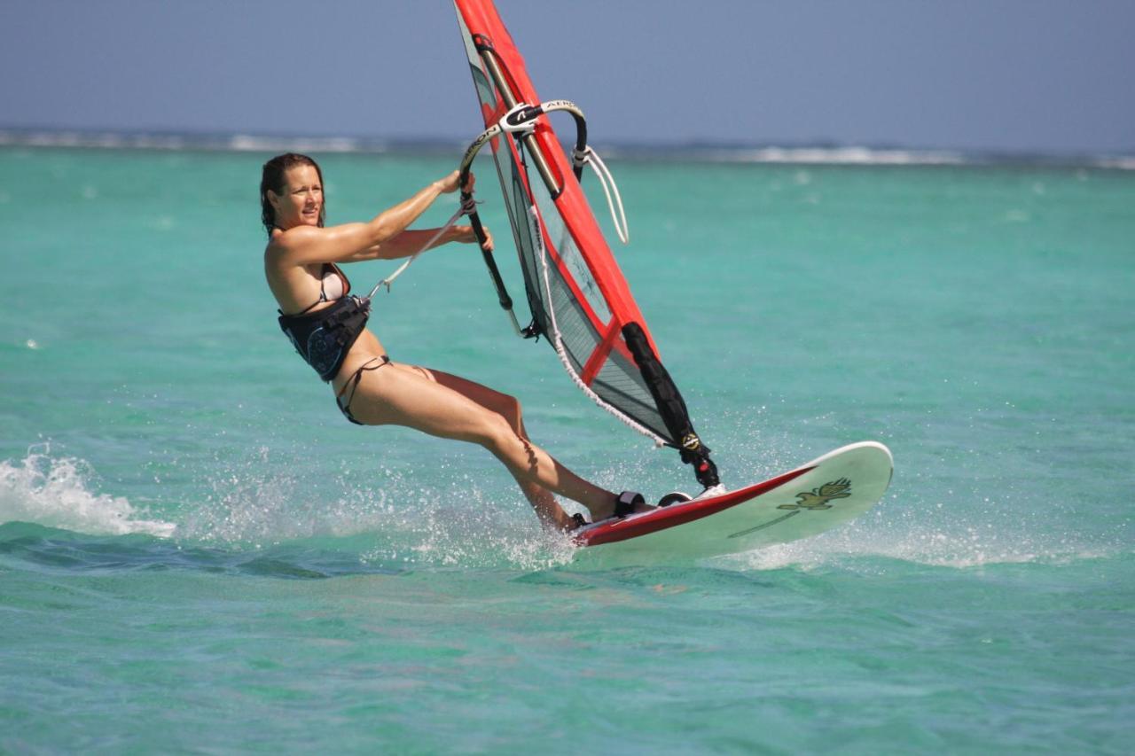 Huvan Beach Hotel At Hulhumale Exteriör bild
