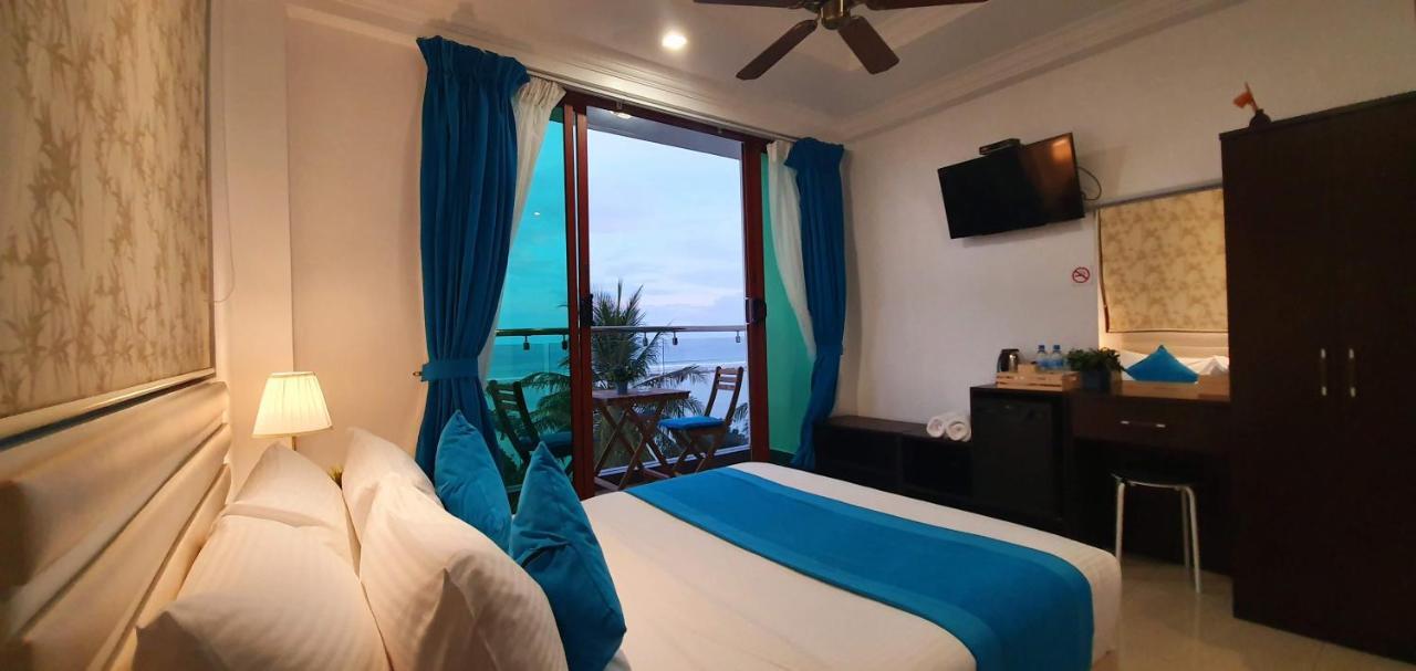 Huvan Beach Hotel At Hulhumale Exteriör bild