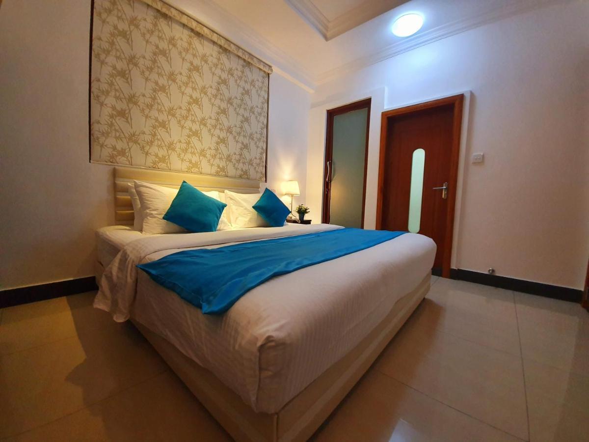Huvan Beach Hotel At Hulhumale Exteriör bild